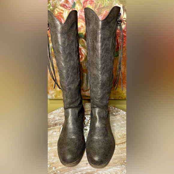 EUC Rampage “Telula” Shimmery Metallic Western Style Boot. Size 7.5 in *Pewter - Picture 7 of 13